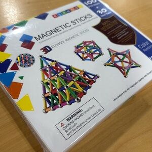3D Magnetic Sticks Brand New Sealed 100 pcs sticks + 30 steel balls.ages 3+